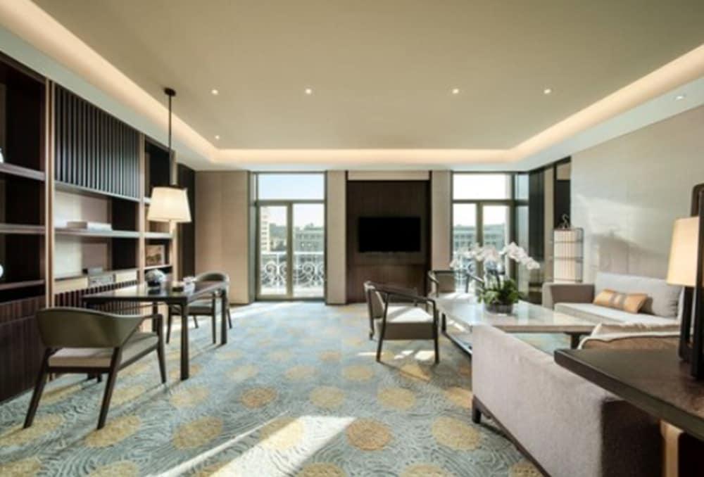Beijing Hotel Экстерьер фото
