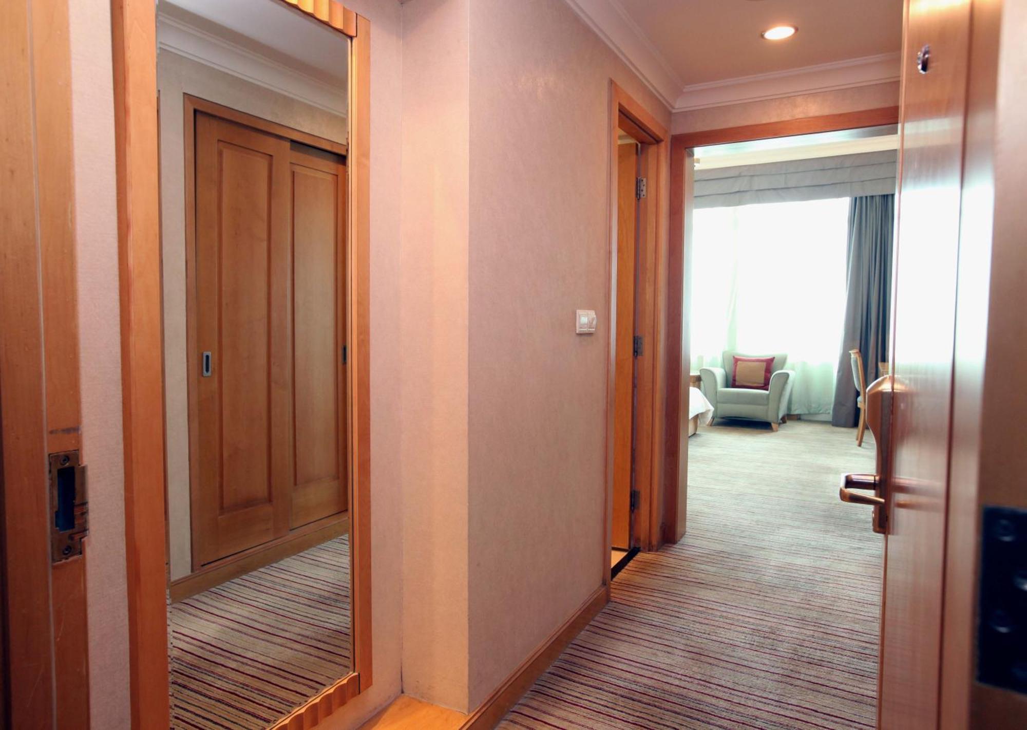 Beijing Hotel Экстерьер фото